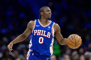 马克西：我的祖母总是告诉我 一旦成功了要回馈社区