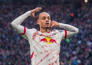 要下树了？记者：西蒙斯已正式告知莱比锡他想加盟切尔西