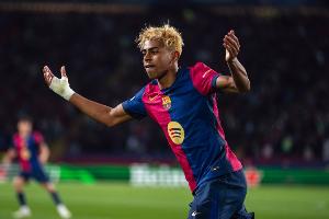 记者：法国方面不敢断言登贝莱稳拿金球，亚马尔可能会取而代之