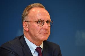 鲁梅尼格：恭喜斯图加特，找到愿为沃尔特马德花那么多钱的