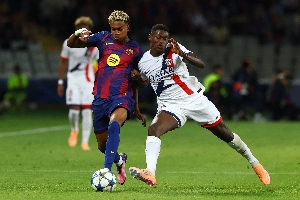 还会交手很多年😏门德斯两度对位亚马尔拿MVP 23岁身价7000万欧