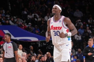 队记：博纳可能是76人最佳替补中锋 马克西和VJ的后场将非同凡响