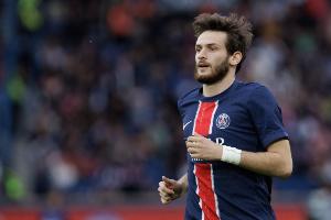 阿斯报：巴黎对格鲁吉亚征召K77不满，可能让球员留在俱乐部养伤