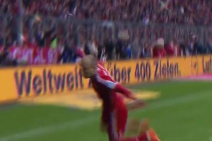 😂这是罗本最想删除的一段庆祝视频！