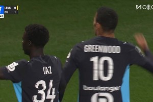 无解射术天赋！格林伍德禁区外不停球直接远射破门！